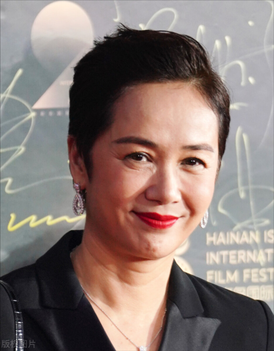 蒋雯丽 风韵十足 更有女人味