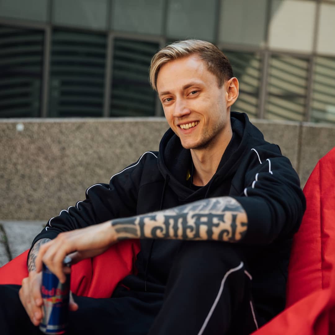 g2 ins更新rekkles帅照 帅哥夏季赛加油啊! cr.ins.g2