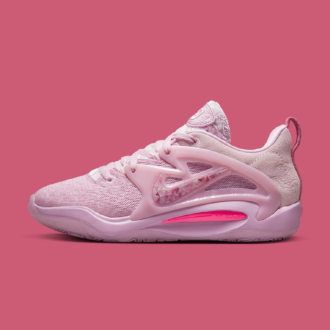 KD系列传统配色 “Aunt Pearl” 今年在KD 15的鞋型上如何？__财经头条