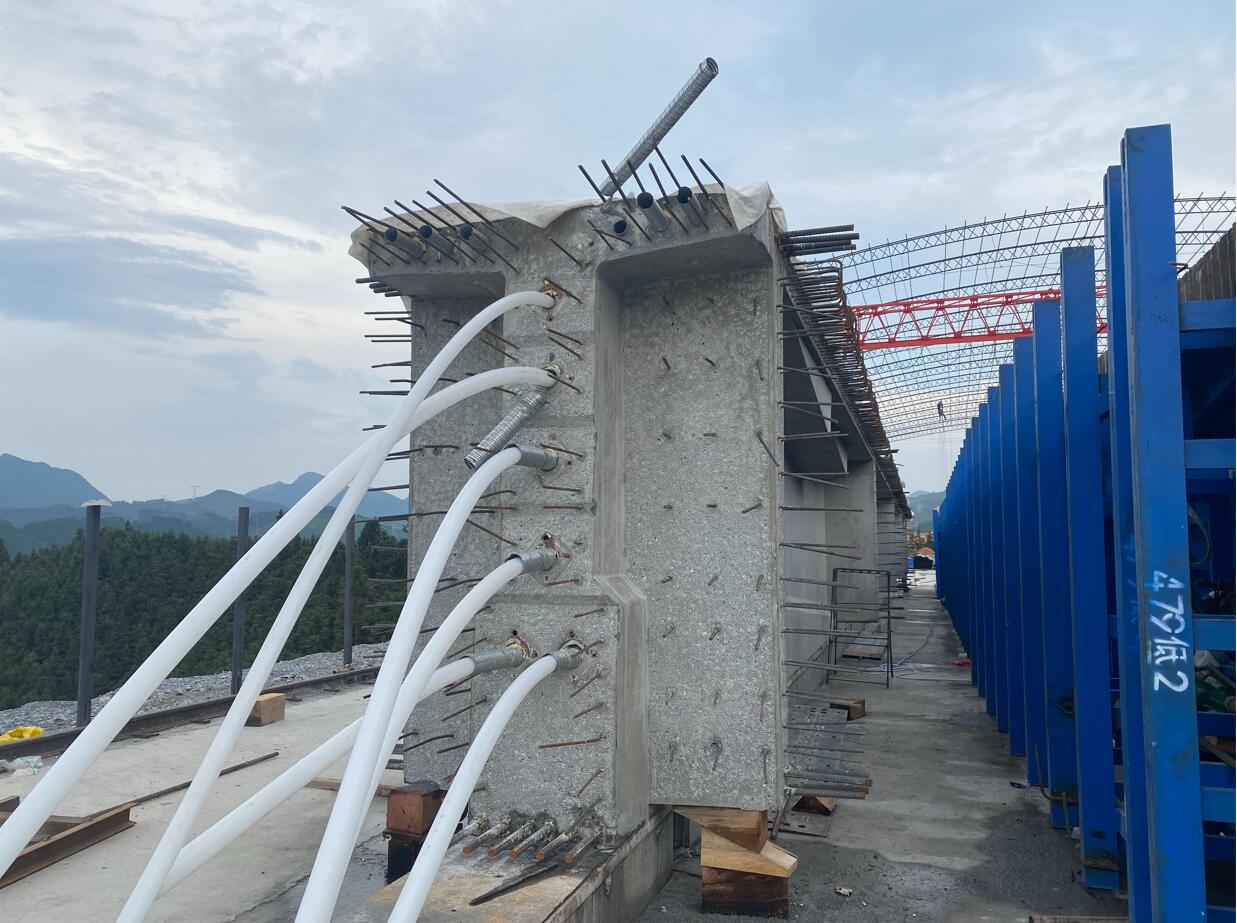 全线首片t梁顺利浇筑!这个高速公路项目按下施工"快进键"