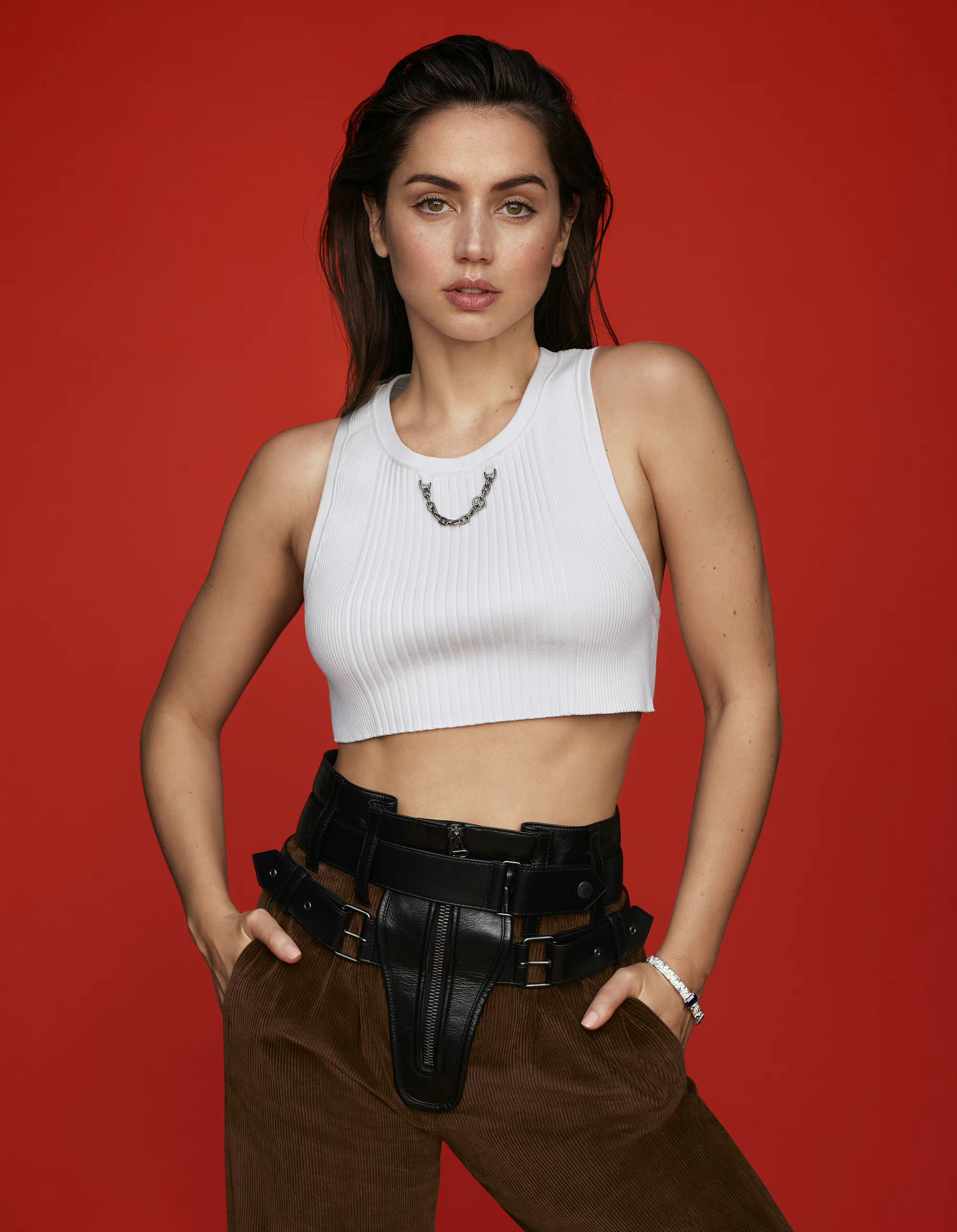 安娜妹子ana de armas新写真!__财经头条