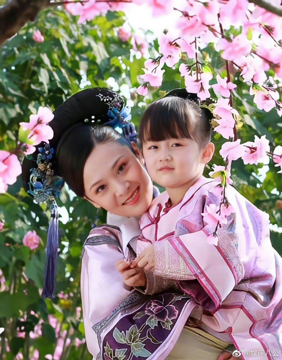 入戏太深之甄嬛传温宜公主长大后跟曹贵人好像啊