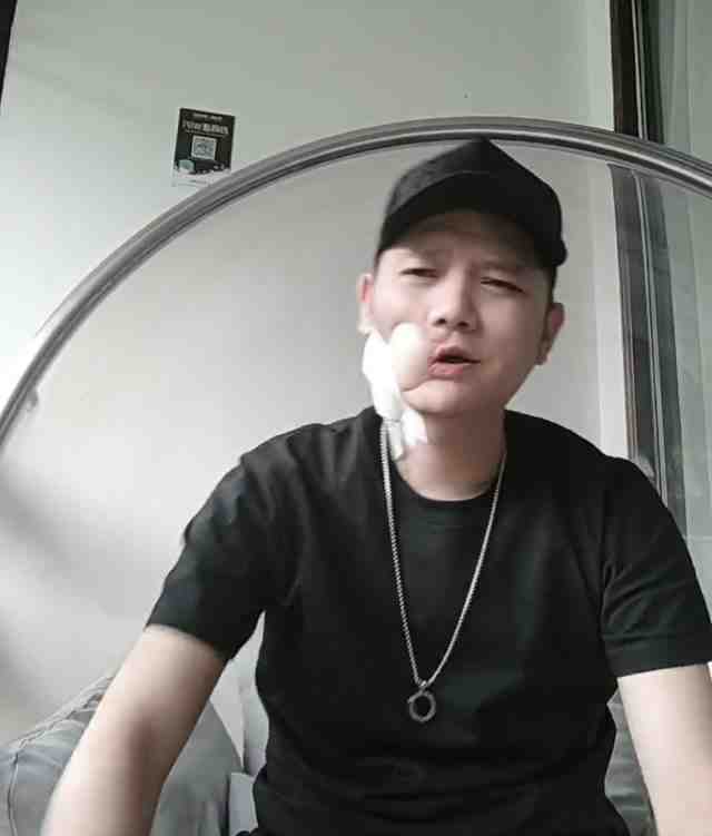 一路走好！36岁歌手傅松因口腔癌离世，生前喜爱吃槟榔长达6年休闲区蓝鸢梦想 - Www.slyday.coM