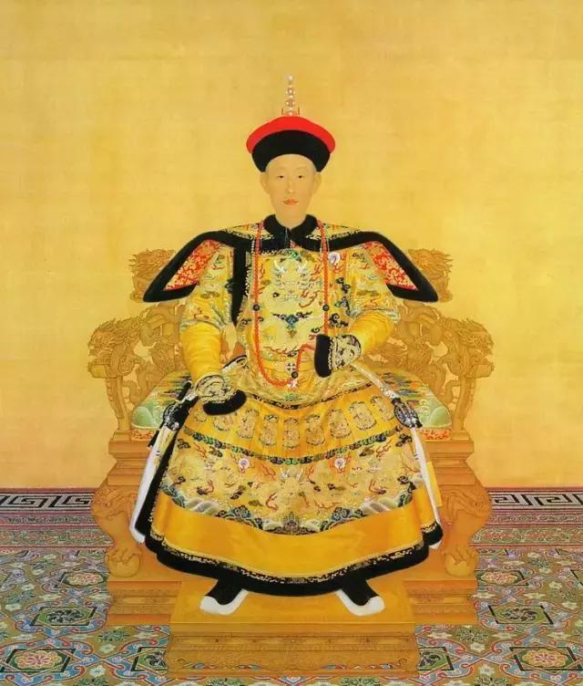 清高宗的满人本位主义导致和珅崛起,而和珅自尽标志汉族势力发展
