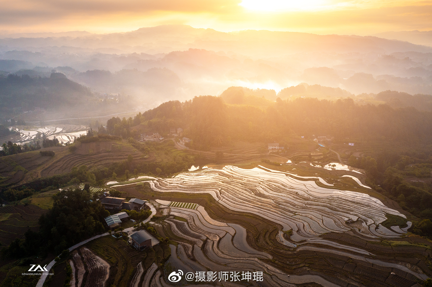 初春的重庆南川盐井梯田,南茶梯田,纵横蜿蜒在丘陵之间的奇观