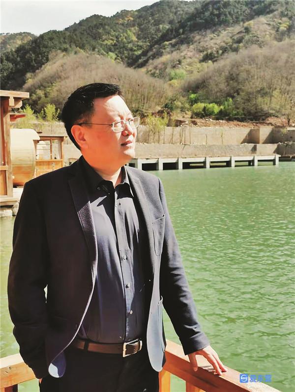 专访山东画报社社长杨大卫:摄影人要讲好新时代的中国故事休闲区蓝鸢梦想 - Www.slyday.coM 专访山东画报社社长杨大卫:摄影人要讲好新时代的中国故事休闲区蓝鸢梦想 - Www.slyday.coM