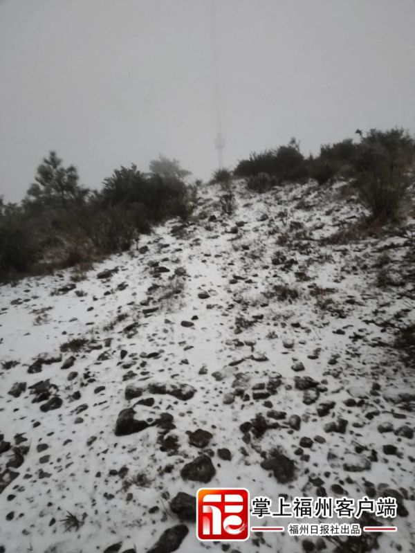 福州下雪啦！一觉醒来，真的下雪了！休闲区蓝鸢梦想 - Www.slyday.coM