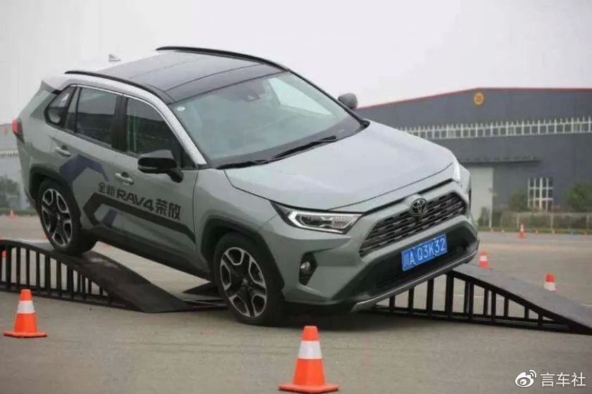 丰田又一suv销量破千万,听说买新款还要排队!