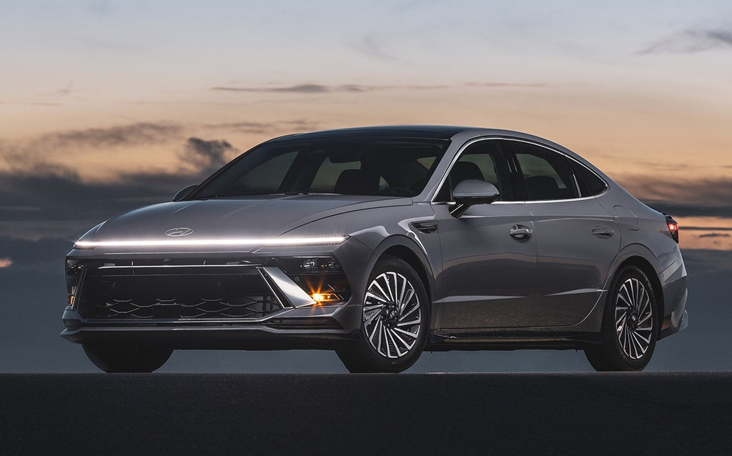 首秀前小露一下国产现代新一代索纳塔手绘图曝光