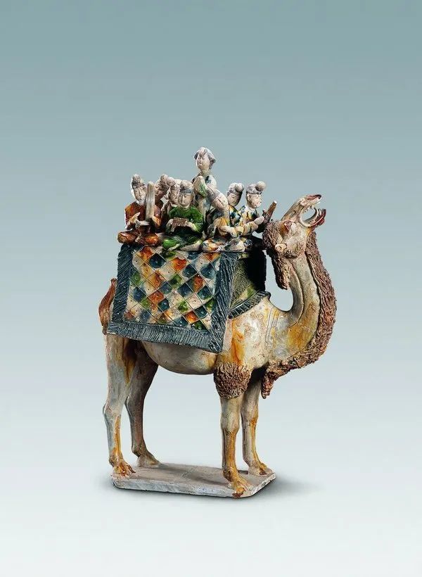 馆藏国宝陕西历史博物馆镇馆之宝舞马衔杯纹银壶讲述舞马传奇