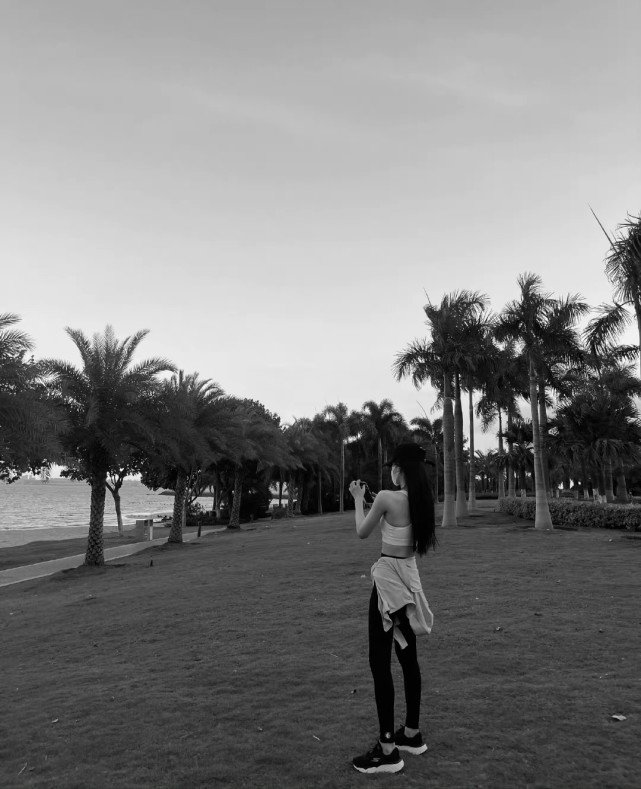 赵露思算是彻底转型成功了!从甜美到辣妹,魅力气质翻了一大番休闲区蓝鸢梦想 - Www.slyday.coM 赵露思算是彻底转型成功了!从甜美到辣妹,魅力气质翻了一大番休闲区蓝鸢梦想 - Www.slyday.coM