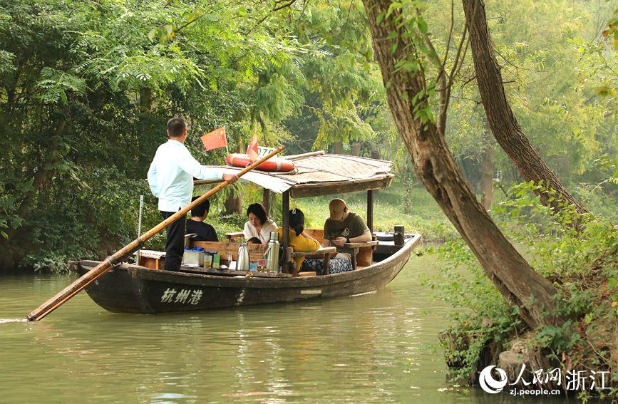杭州：西溪湿地秋景怡人美如画休闲区蓝鸢梦想 - Www.slyday.coM