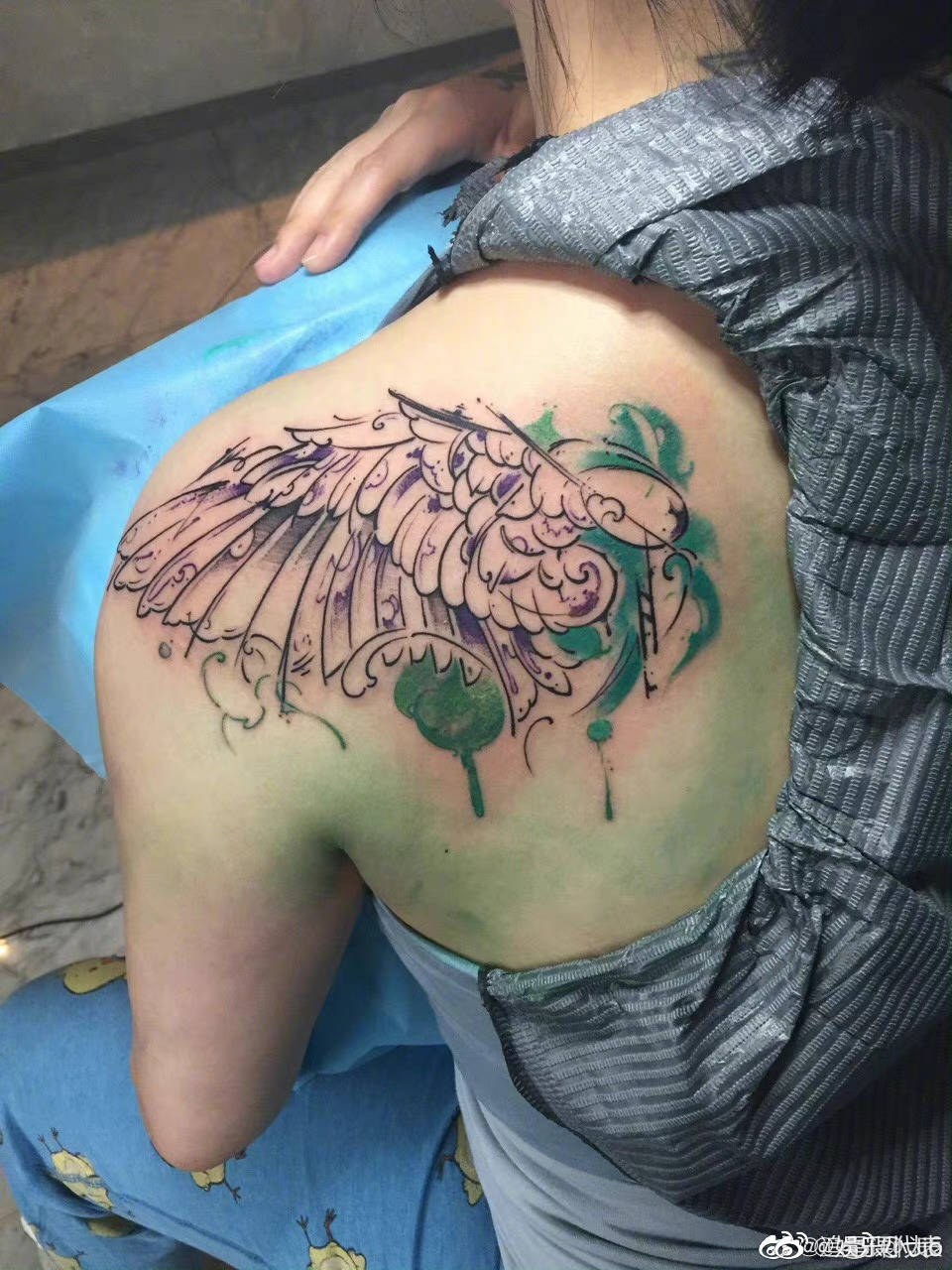 大s后背的纹身好漂亮啊……_高清图集_新浪网