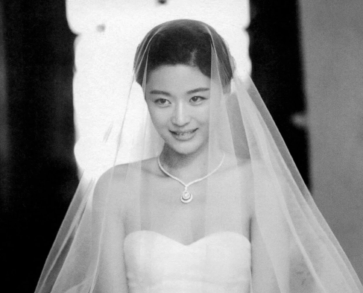 全智贤10年前大婚时的写真照 说欧尼这是盛世美颜不为过吧