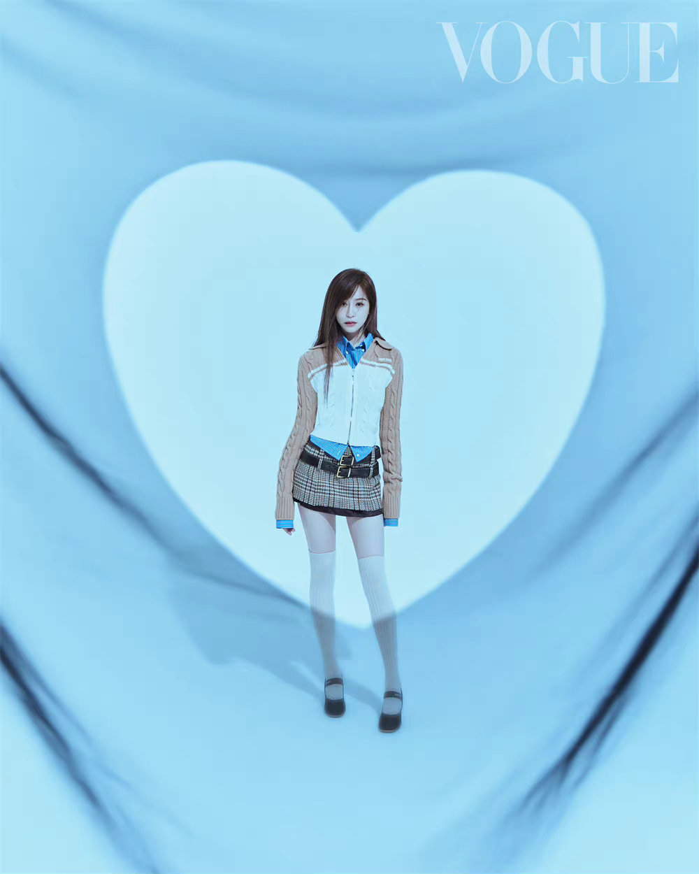 王心凌梦幻爱心大片诠释色彩氛围感 相信自己就是最大的信心休闲区蓝鸢梦想 - Www.slyday.coM