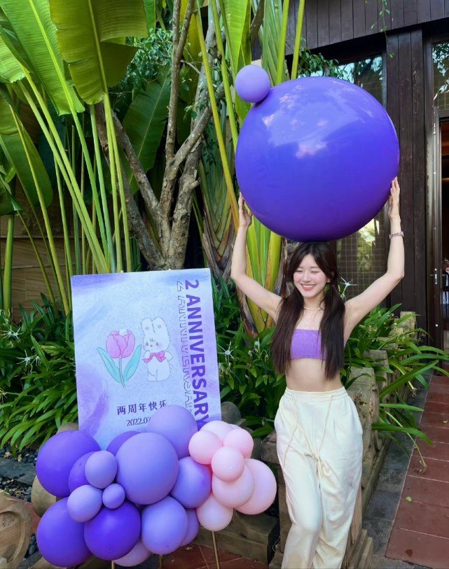 赵露思算是彻底转型成功了!从甜美到辣妹,魅力气质翻了一大番休闲区蓝鸢梦想 - Www.slyday.coM 赵露思算是彻底转型成功了!从甜美到辣妹,魅力气质翻了一大番休闲区蓝鸢梦想 - Www.slyday.coM