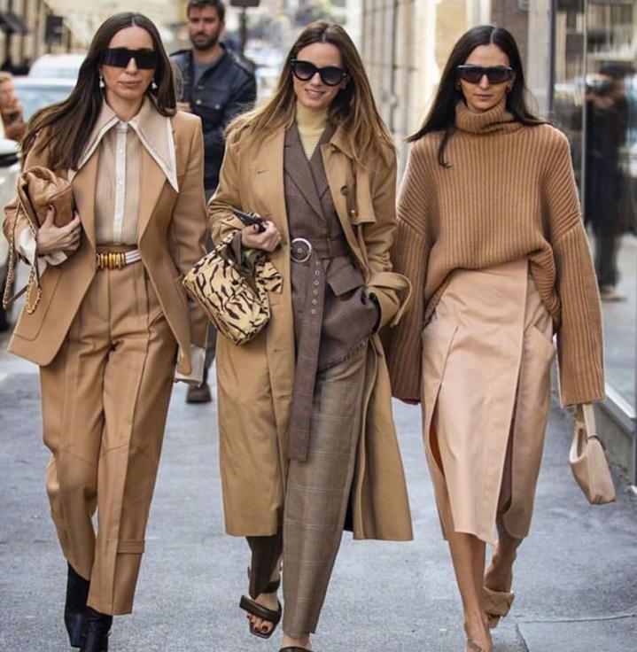 美式穿搭也是一样的,只是美式穿搭中的棕色服装更需要选择独特的款式