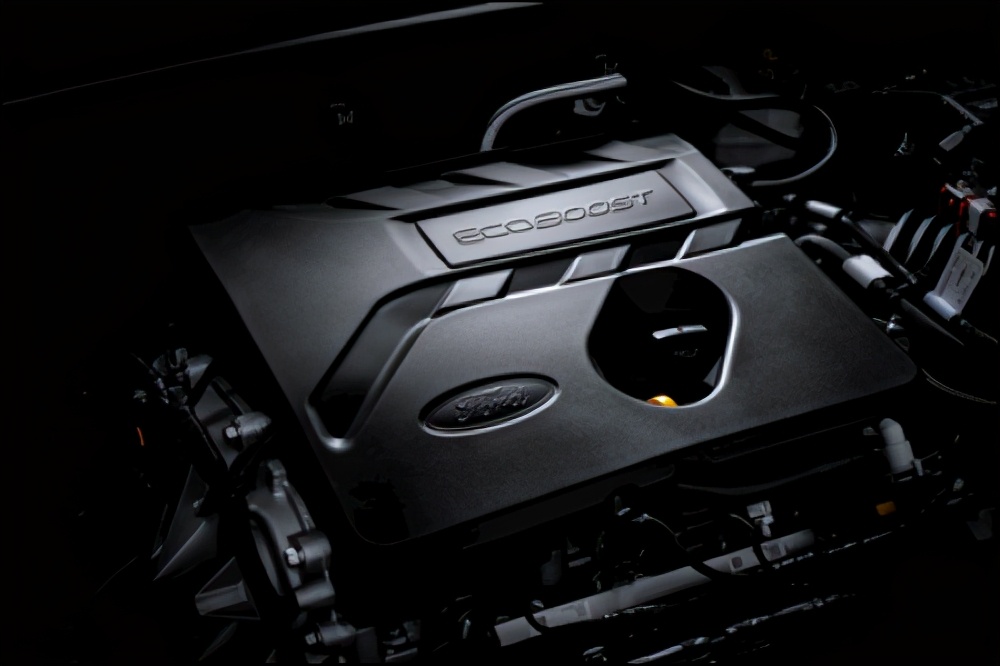 图4：2021款福克斯搭载EcoBoost®180涡轮增压双喷射发动机