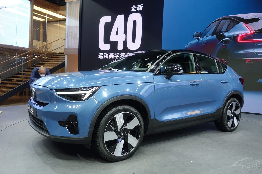 拼配置比动力，沃尔沃C40对比大众ID.4 CROZZ，谁更值得买？