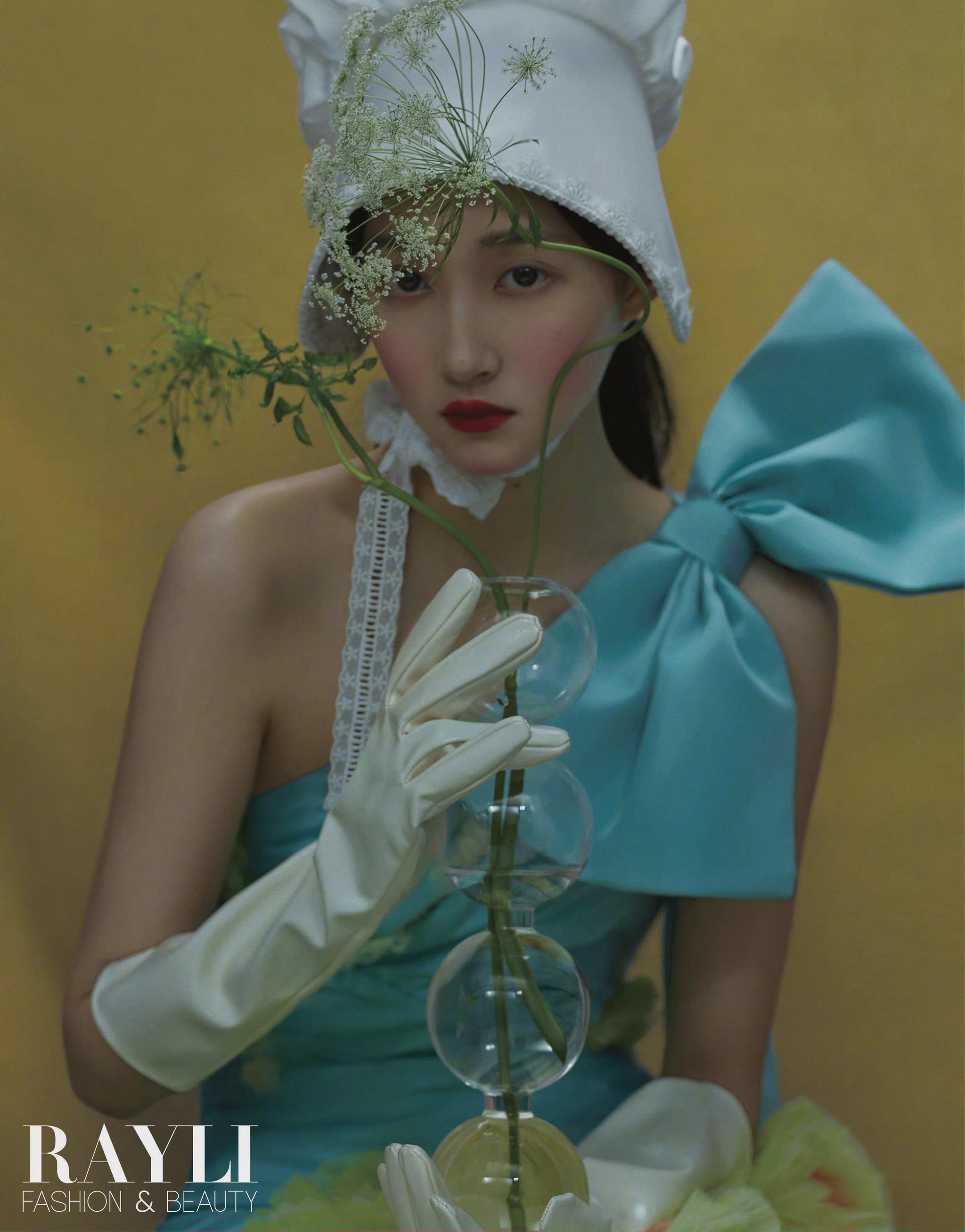 关晓彤x瑞丽服饰美容二月刊封面大片