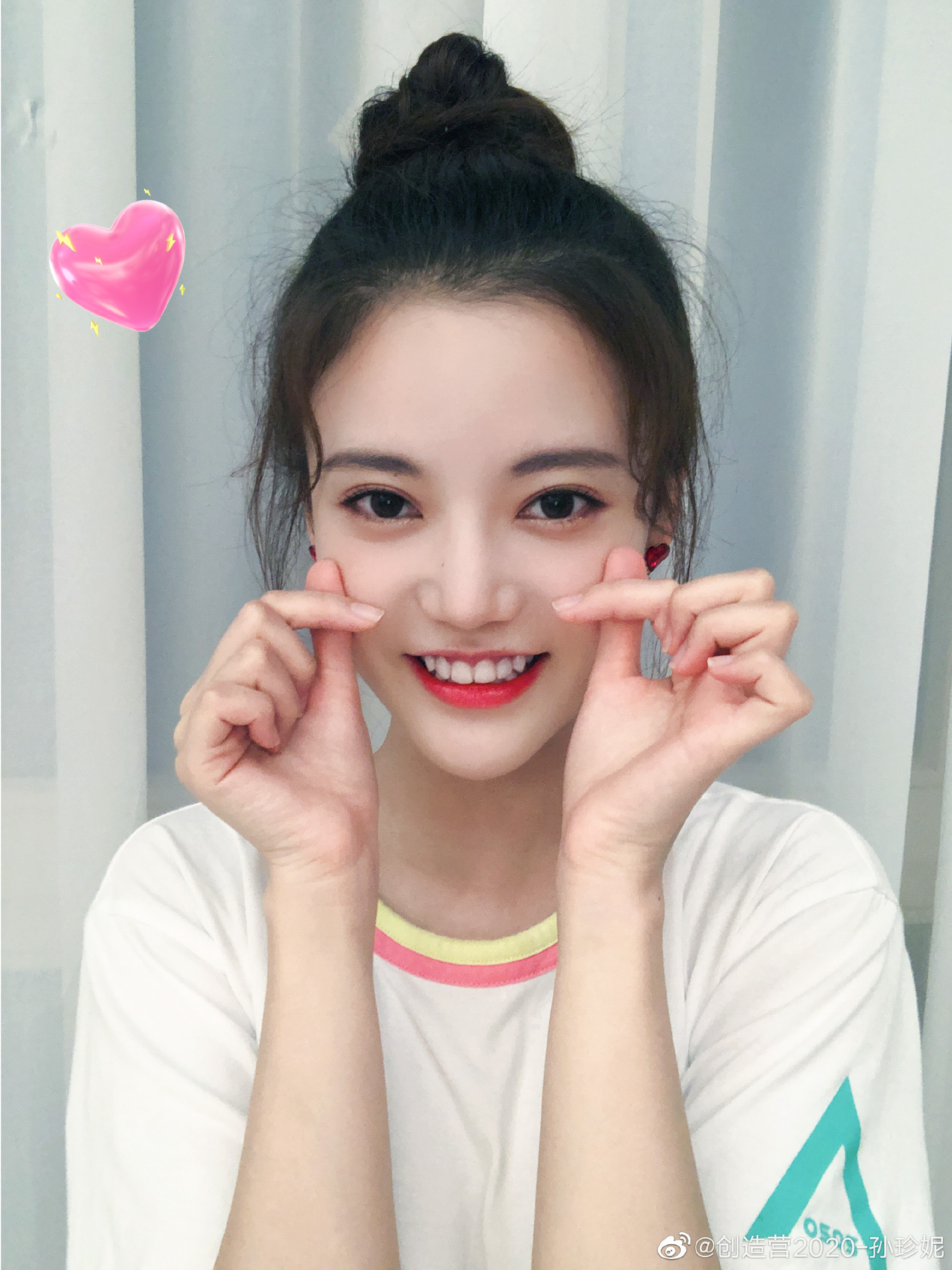 看孙珍妮哭的好心疼啊_高清图集_新浪网