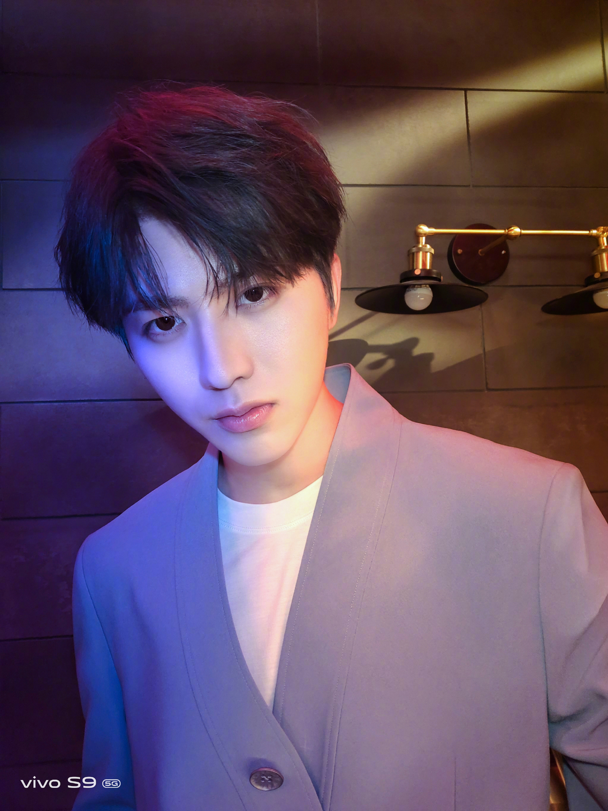 蔡徐坤最新自拍更新~高清怼脸照大放送!