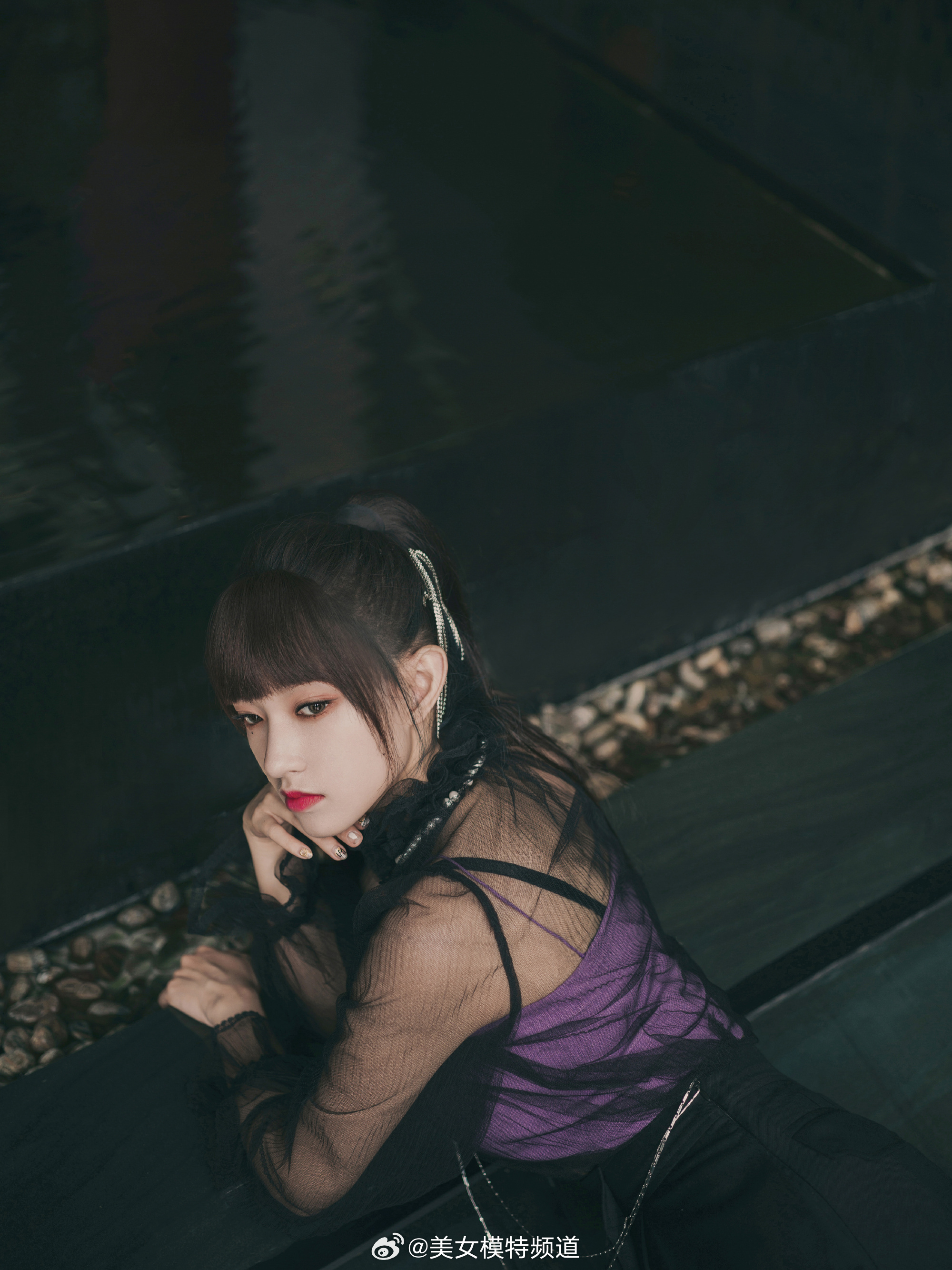 程潇黑纱龙女装穿搭