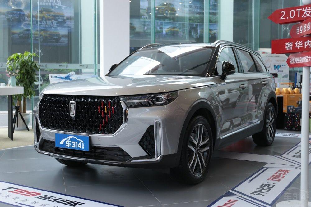 奔腾T99和阿维塔11深度对比：这两台车谁更值得买？