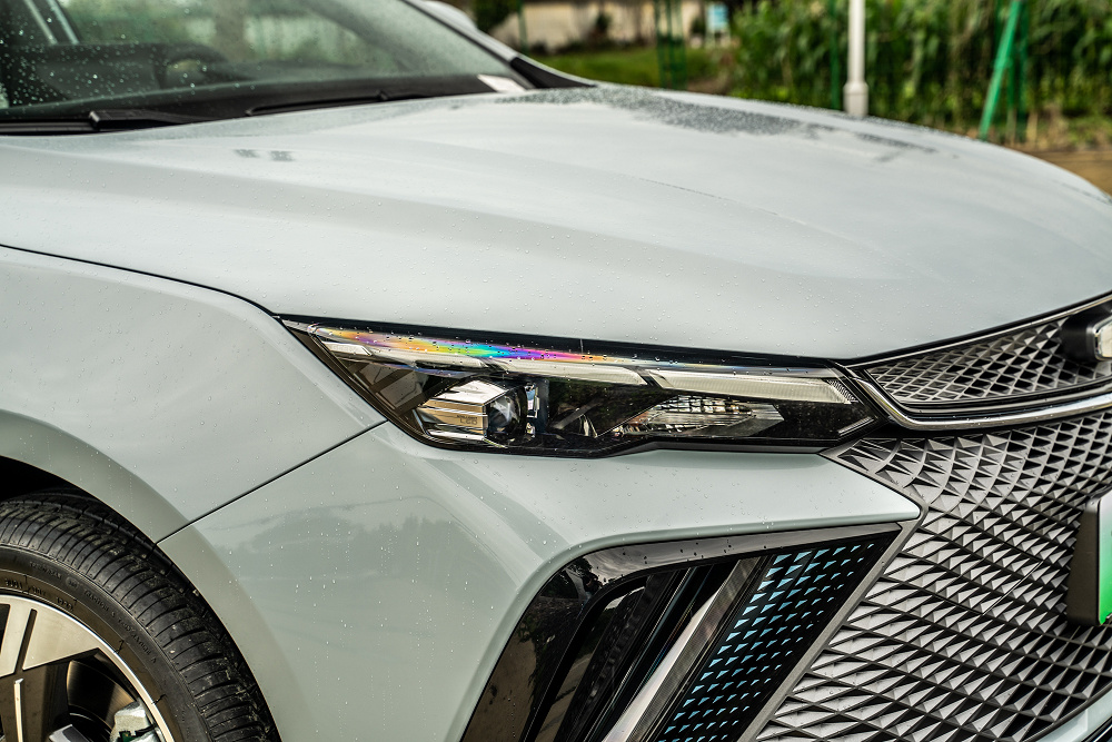 最低3.8个油，10-15万4款热门国产插混家轿，谁才是“经济王”？