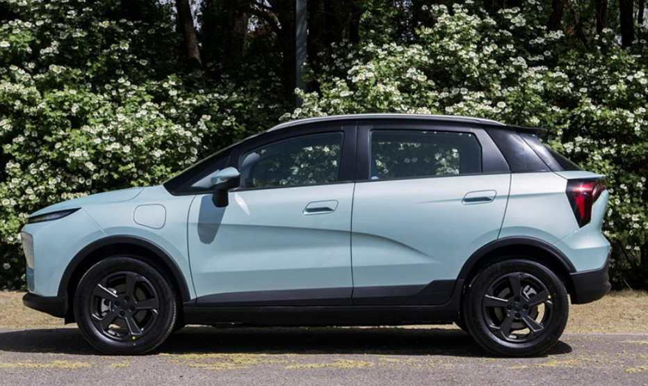 城市代步车怎么选 几何e对比哪吒v 谁更适合 91新能源电动汽车网