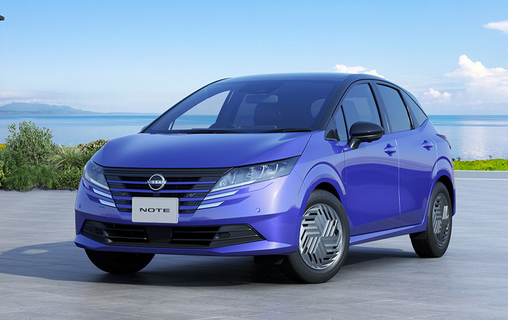 前排座能旋转的经济两厢车日产新款note发布