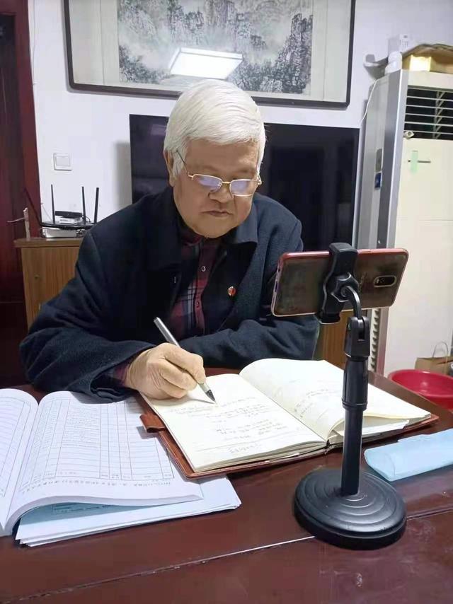 西安交大封闭管理第一天：以校为家 众志成城 共克时艰休闲区蓝鸢梦想 - Www.slyday.coM