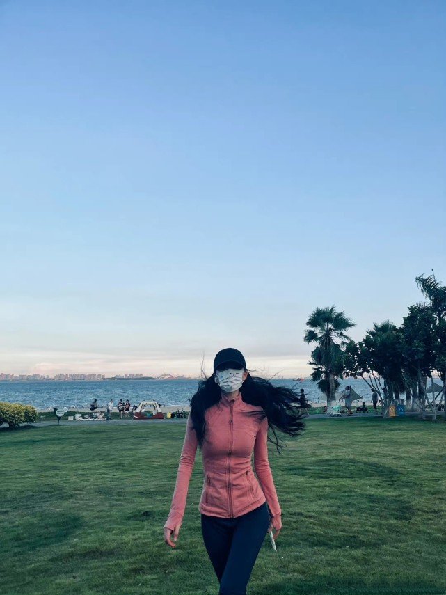 赵露思算是彻底转型成功了!从甜美到辣妹,魅力气质翻了一大番休闲区蓝鸢梦想 - Www.slyday.coM 赵露思算是彻底转型成功了!从甜美到辣妹,魅力气质翻了一大番休闲区蓝鸢梦想 - Www.slyday.coM