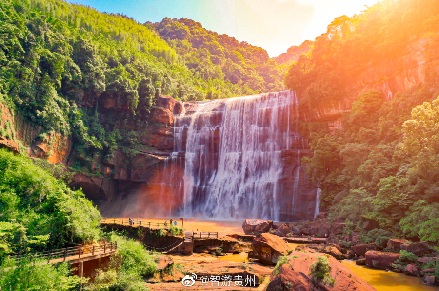 晚秋走进赤水河畔的岁月深处