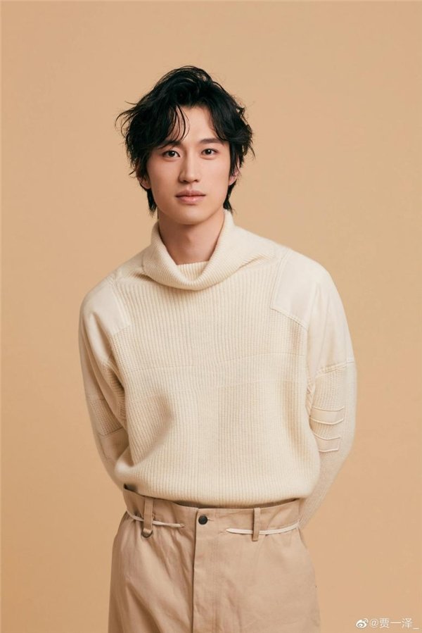 《简言的夏冬》贾一泽追张萌，上演年下职场暗恋，网友上头直呼好甜休闲区蓝鸢梦想 - Www.slyday.coM