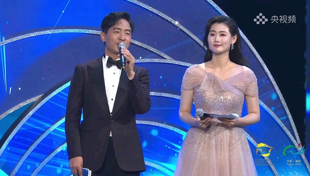 大视节闭幕式主持,赵保乐宝刀未老,蓝盈莹解锁新身份,郭晓东专业范