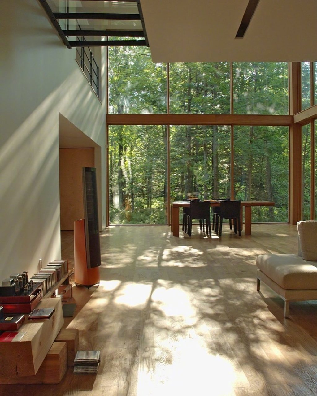 "阳光入屋,绿植环绕,对每一天都充满期待.