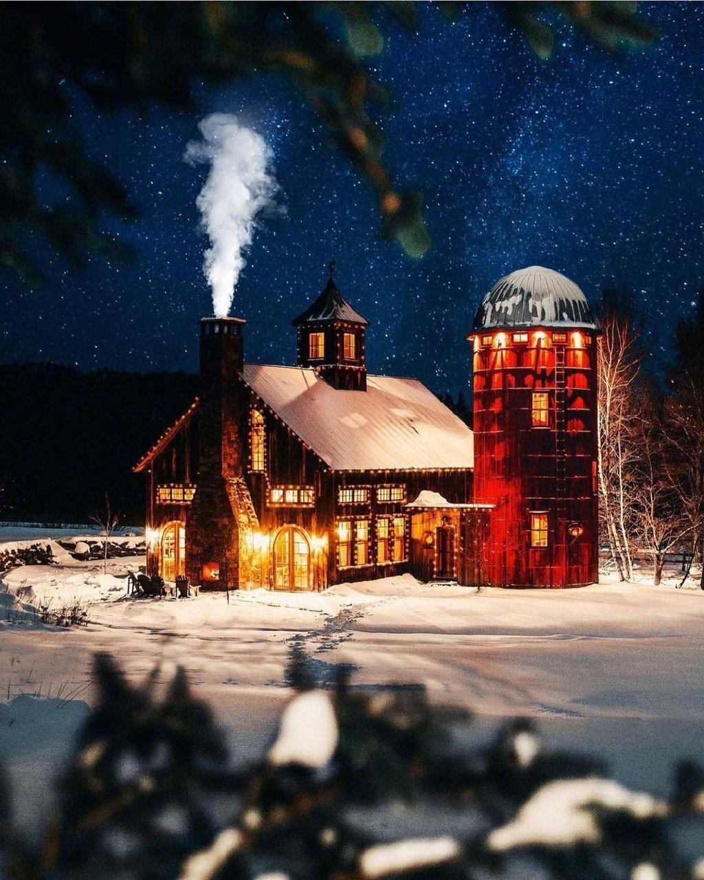 梦想中的雪中小屋温馨而惬意