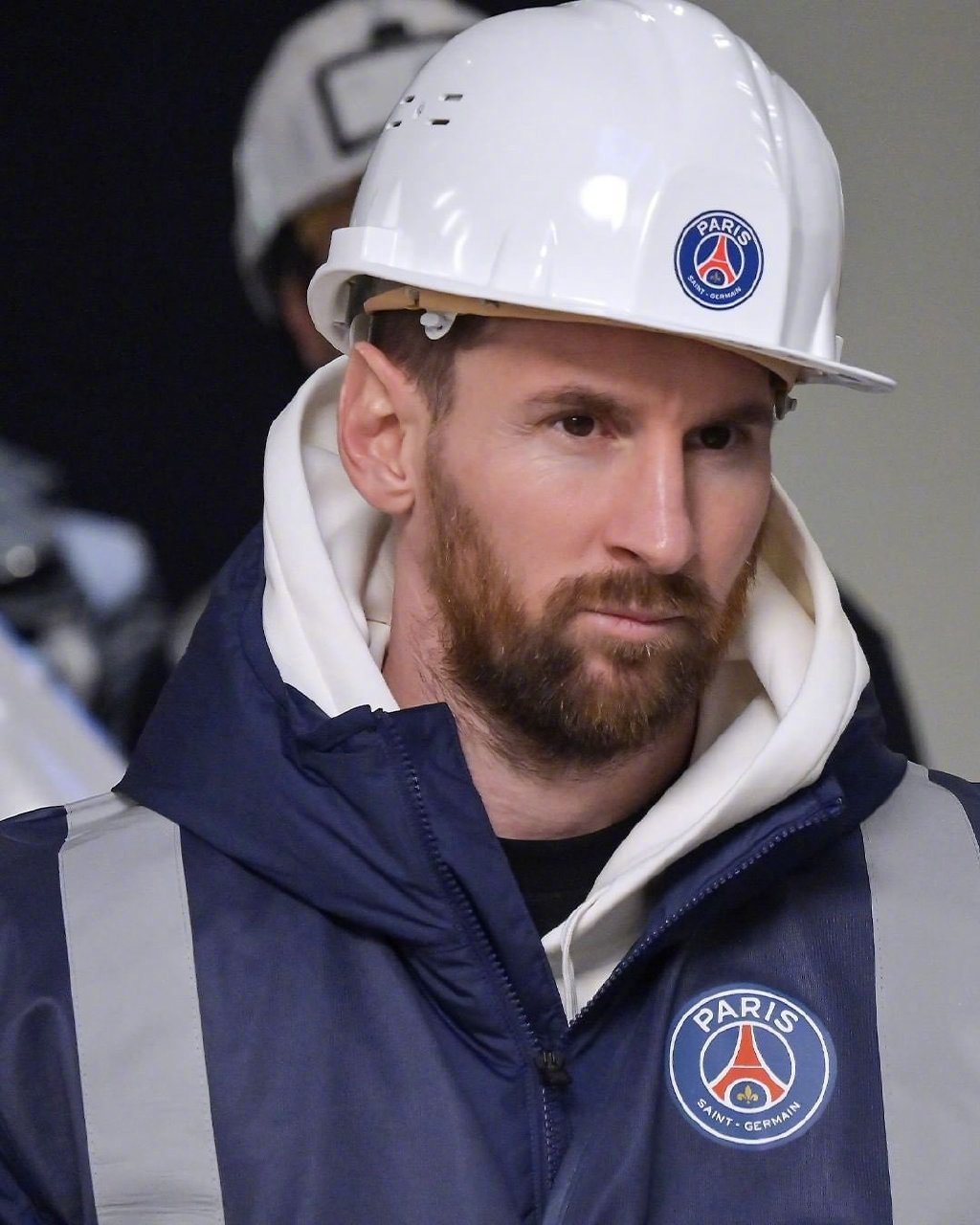 梅西化身黄金矿工