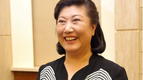 演员高秀敏,去世17年后,何庆魁回妻子身边,女儿的坚持让人泪目|何庆魁|高秀敏|李萱_新浪新闻