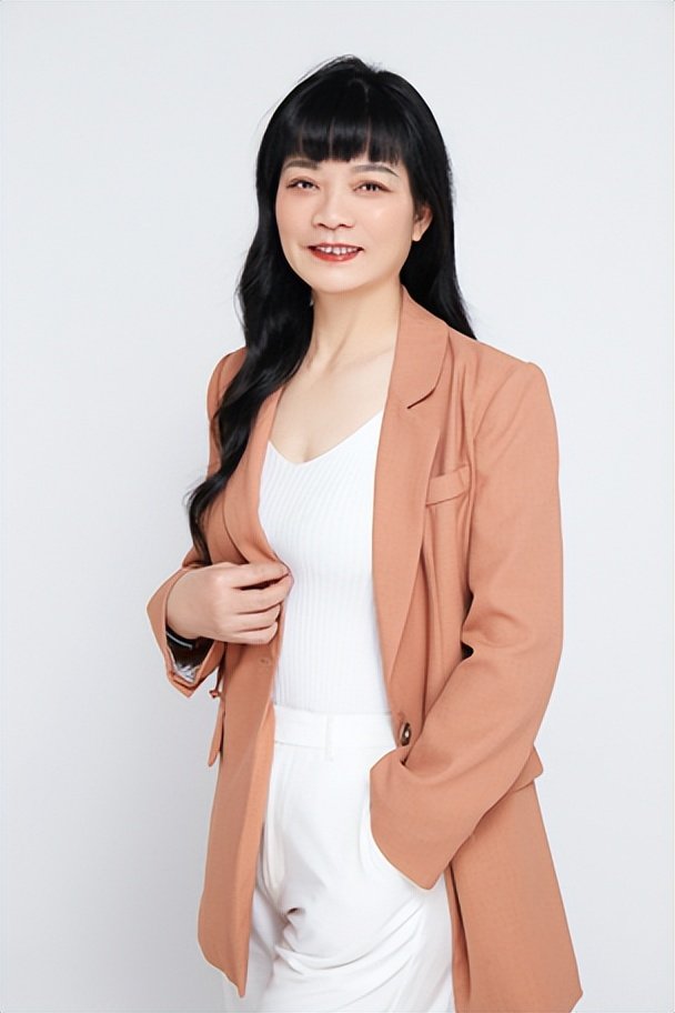 姚文秀教授洛拉替尼精彩绽放创新引领新格局
