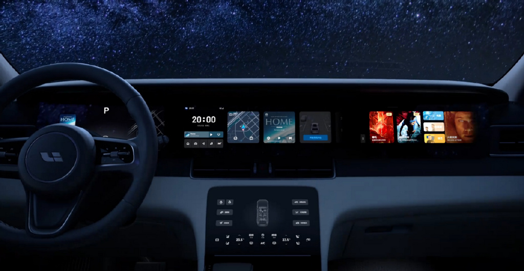 新一代奔驰e级配备超大双联屏 高级感在哪-新浪汽车