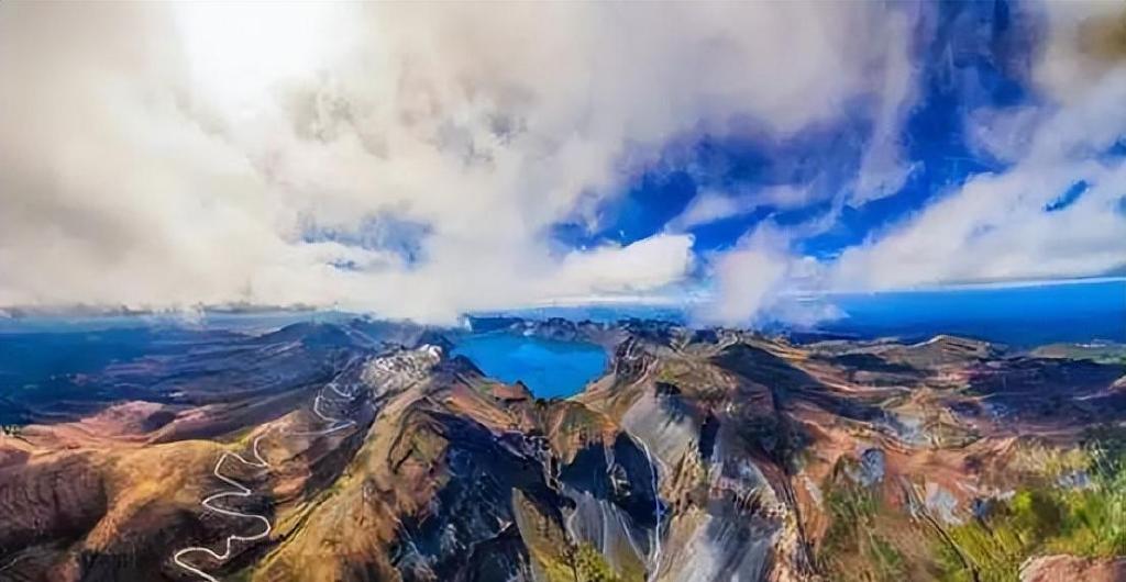 一个夏天都没出门？不如做一回“第一个看秋色的人”，可好？休闲区蓝鸢梦想 - Www.slyday.coM