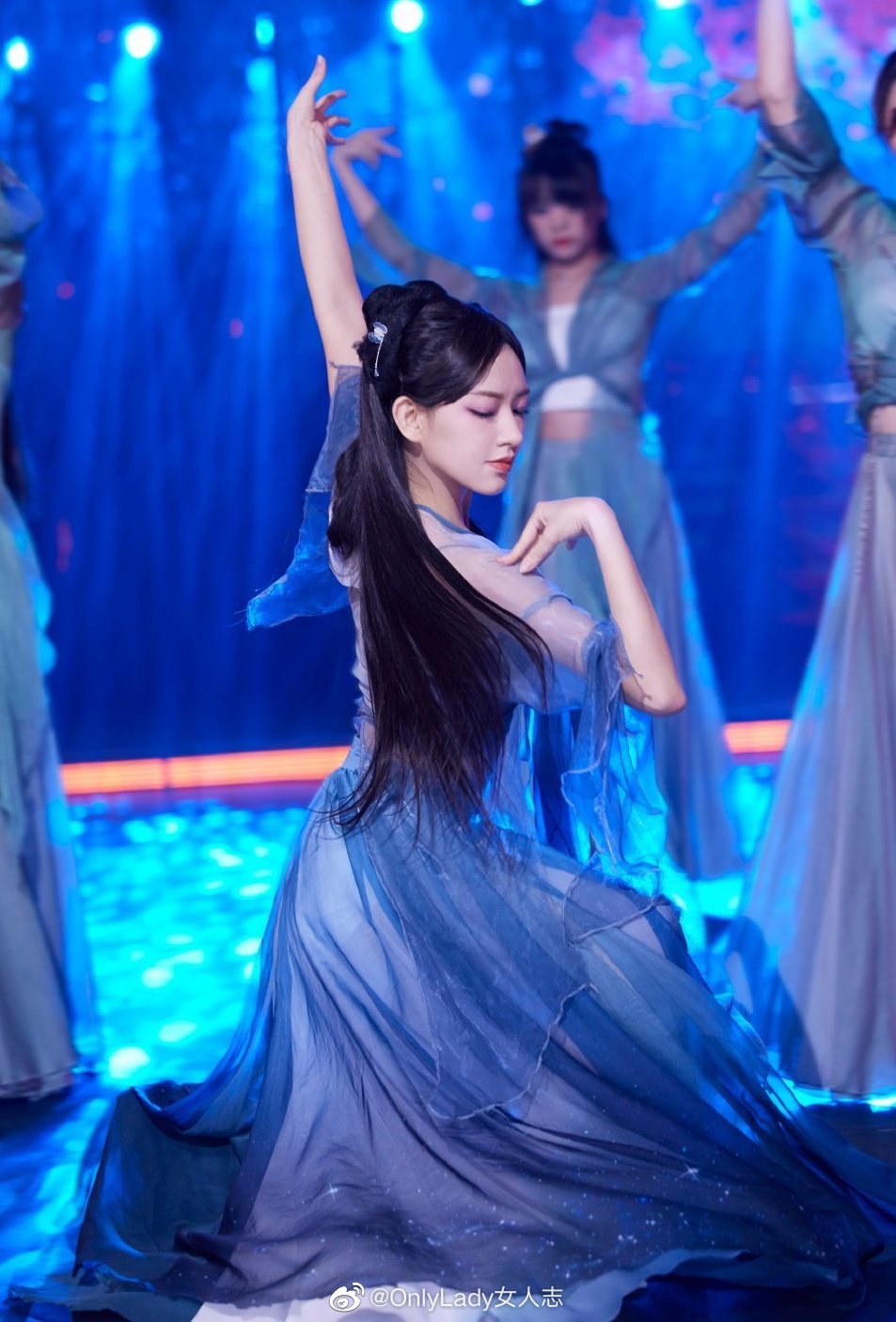 翩若惊鸿,婉若游龙……|程潇|游龙|中国舞_新浪新闻