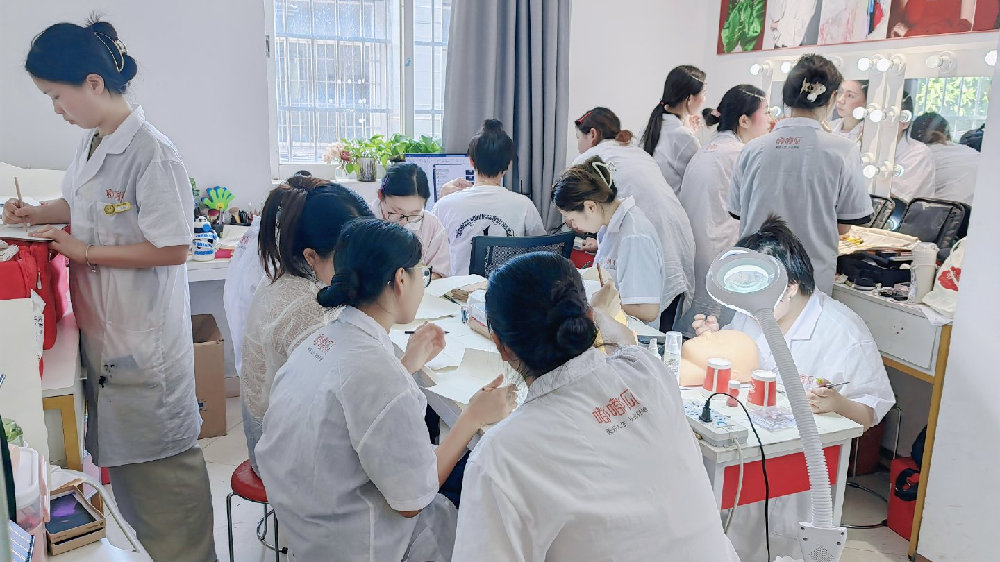 仿皮是什么材质 仿皮真皮怎么区分