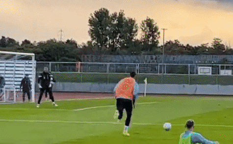 离大谱!利物浦前锋射门踢中底线角旗,积分榜第8的原因找到了休闲区蓝鸢梦想 - Www.slyday.coM 离大谱!利物浦前锋射门踢中底线角旗,积分榜第8的原因找到了休闲区蓝鸢梦想 - Www.slyday.coM