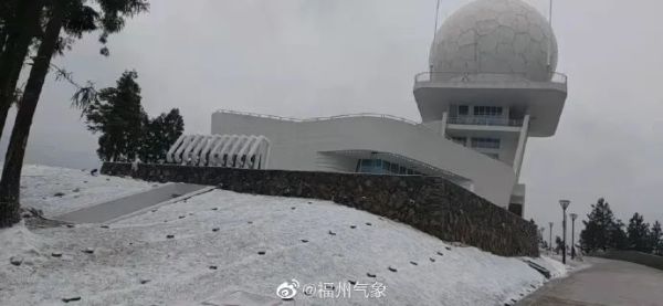 福州下雪啦！一觉醒来，真的下雪了！休闲区蓝鸢梦想 - Www.slyday.coM