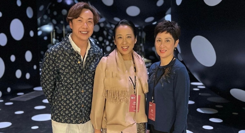 朱玲玲出席活动,两人最新近照还真太像了|霍启山|朱玲玲|霍启刚_新浪