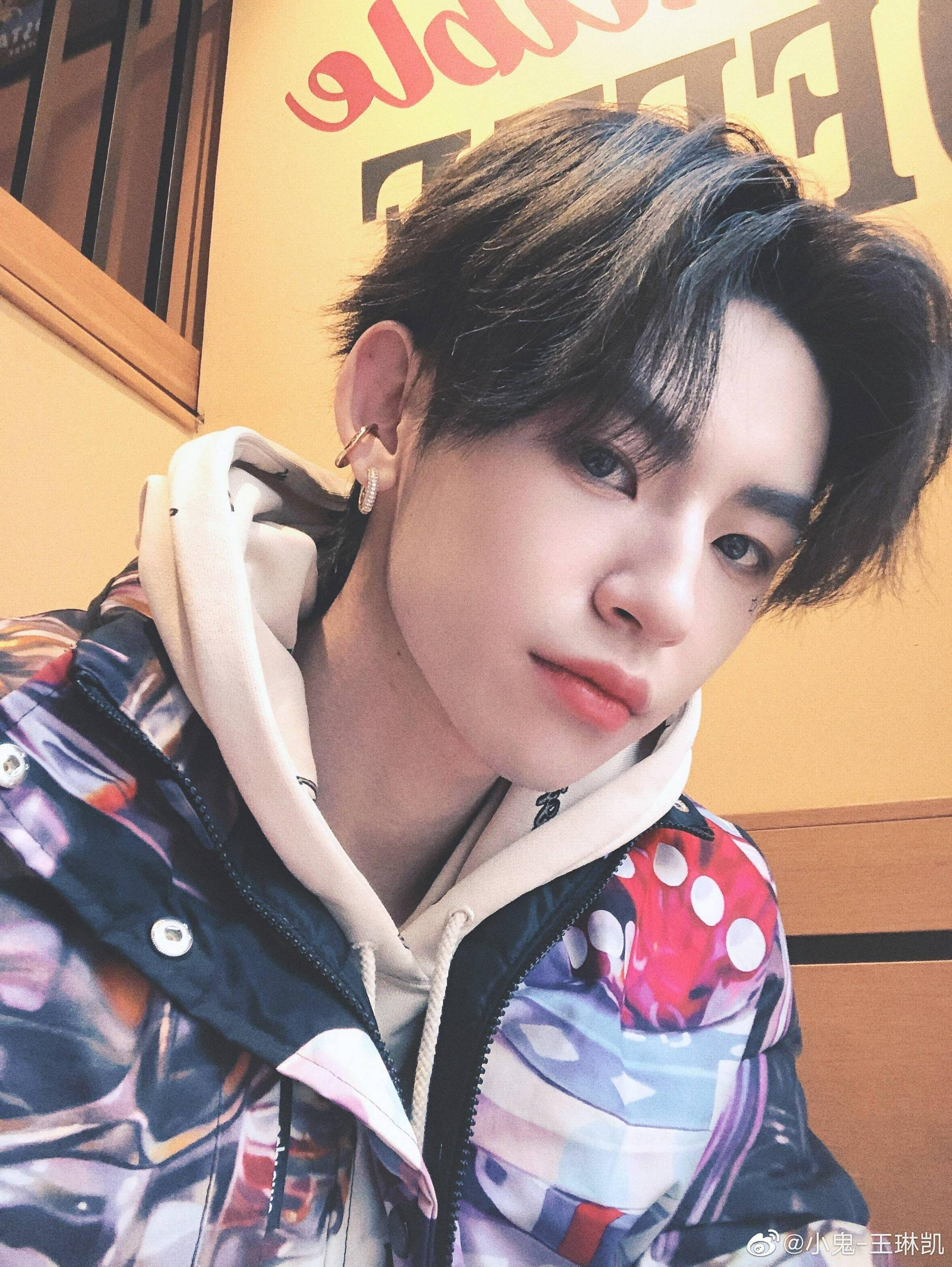 小鬼王琳凯全新个人励志单曲《不良少年》上线