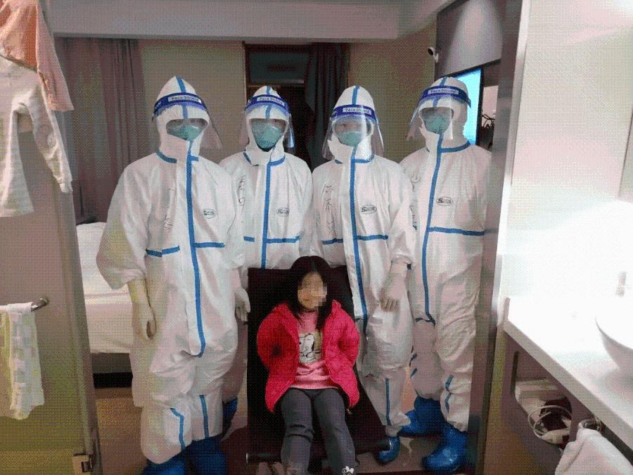 6岁香港小女孩独自隔离，金山医护“妈妈”们温情守护